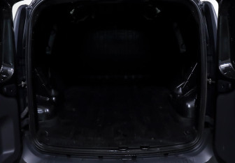 Подержанный автомобиль LADA (ВАЗ) Largus Wagon 2016 года (14 фото)