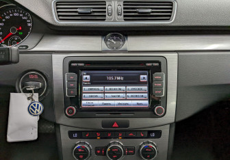 Подержанный автомобиль Volkswagen Passat Sedan 2012 года (24 фото)