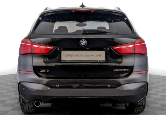 Подержанный автомобиль BMW X1 2019 года (6 фото)