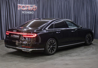 Подержанный автомобиль Audi A8 2018 года (5 фото)