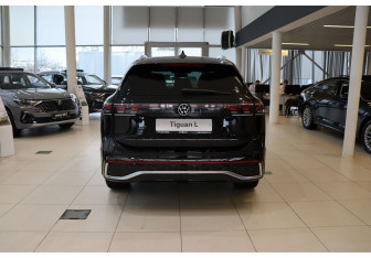 Новый Volkswagen Tiguan 2025 (4 фото)