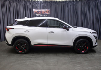 Подержанный автомобиль Omoda C5 2023 года (4 фото)