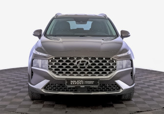 Подержанный автомобиль Hyundai Santa Fe 2021 года (2 фото)