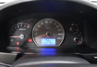 Подержанный автомобиль Hyundai Elantra Sedan 2008 года (15 фото)