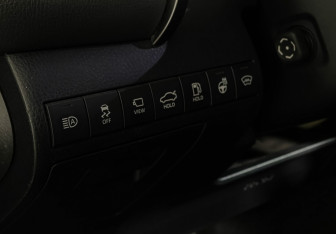 Подержанный автомобиль Toyota Camry Sedan 2021 года (15 фото)