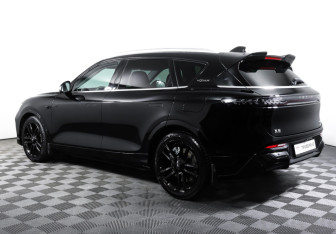 Подержанный автомобиль Voyah Free 2023 года (7 фото)