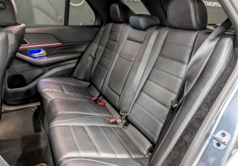 Подержанный автомобиль Mercedes-Benz GLE 2021 года (12 фото)