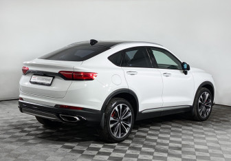 Подержанный автомобиль Geely Tugella 2021 года (5 фото)