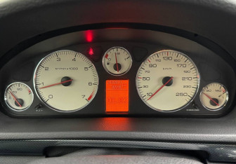 Подержанный автомобиль Peugeot 407 Sedan 2005 года (13 фото)