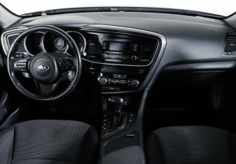 Подержанный автомобиль Kia Optima Sedan 2015 года (10 фото)