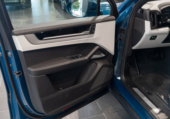 Новый Porsche Cayenne 2024 (14 фото)