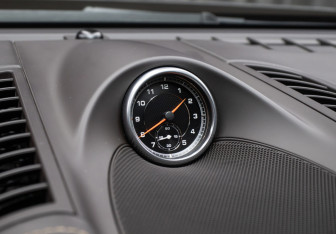 Подержанный автомобиль Porsche Cayenne 2014 года (21 фото)