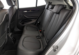 Подержанный автомобиль BMW X2 2019 года (18 фото)