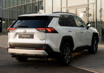 Новый Toyota RAV4 2025 (6 фото)