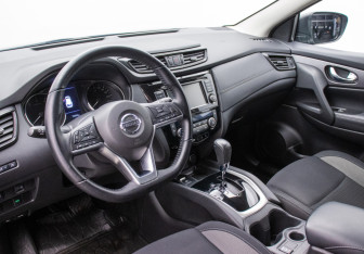 Подержанный автомобиль Nissan Qashqai 2021 года (9 фото)