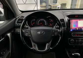 Подержанный автомобиль Kia Sorento 2019 года (14 фото)