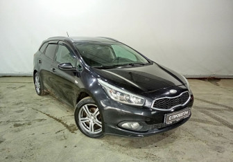 Подержанный автомобиль Kia Ceed Wagon 2013 года (3 фото)