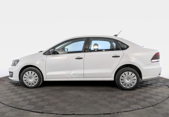 Подержанный автомобиль Volkswagen Polo Sedan 2019 года (8 фото)