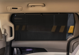 Подержанный автомобиль Kia Carnival 2021 года (21 фото)