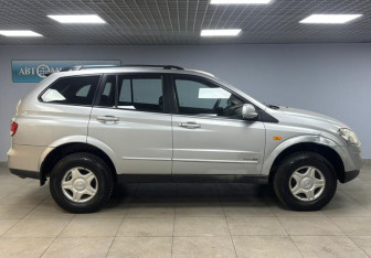 Подержанный автомобиль SsangYong Kyron 2008 года (4 фото)
