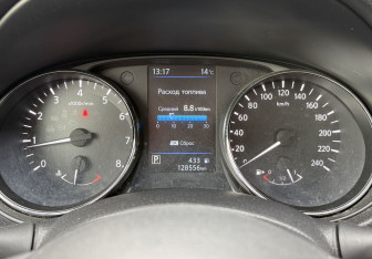 Подержанный автомобиль Nissan X-Trail 2020 года (21 фото)