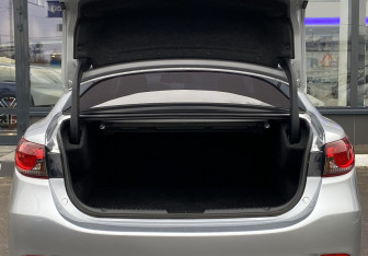 Подержанный автомобиль Mazda 6 Sedan 2015 года (10 фото)