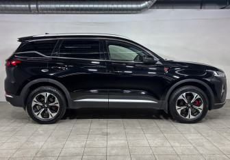 Подержанный автомобиль Chery Tiggo 7 Pro Max 2023 года (4 фото)