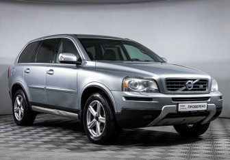Подержанный автомобиль Volvo XC90 2008 года (3 фото)