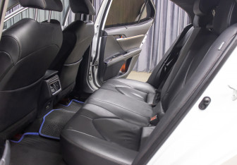Подержанный автомобиль Toyota Camry Sedan 2020 года (11 фото)