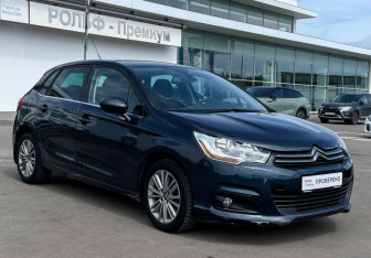 Подержанный автомобиль Citroen C4 Hatchback 2011 года (3 фото)