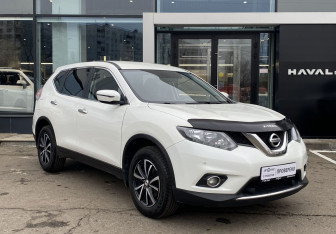Подержанный автомобиль Nissan X-Trail 2018 года (3 фото)
