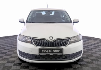 Подержанный автомобиль Skoda Rapid Liftback 2019 года (2 фото)
