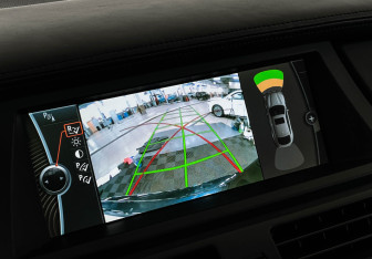 Подержанный автомобиль BMW X6 M 2012 года (20 фото)