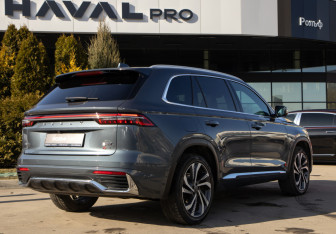 Подержанный автомобиль Geely Monjaro 2023 года (4 фото)