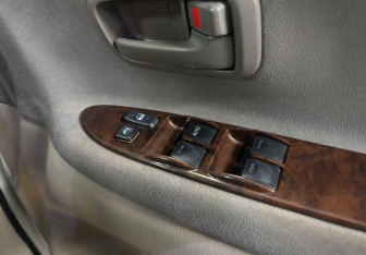 Подержанный автомобиль Toyota Gaia 1999 года (20 фото)