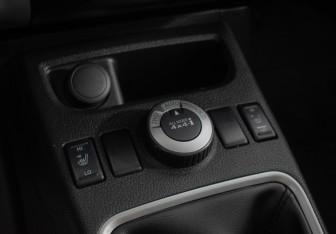 Подержанный автомобиль Nissan X-Trail 2013 года (13 фото)