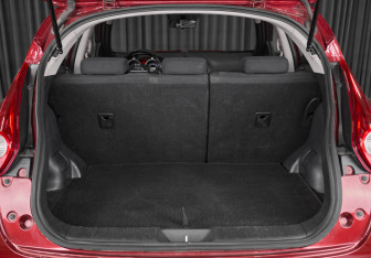 Подержанный автомобиль Nissan Juke 2012 года (6 фото)