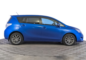 Подержанный автомобиль Toyota Verso 2014 года (4 фото)