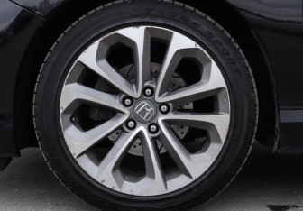 Подержанный автомобиль Honda Accord Sedan 2013 года (21 фото)