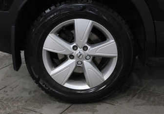 Подержанный автомобиль Volvo XC40 2019 года (7 фото)