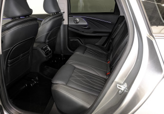 Подержанный автомобиль Chery Arrizo 8 2023 года (11 фото)