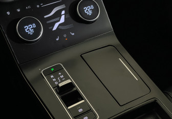 Подержанный автомобиль Exeed LX 2023 года (16 фото)