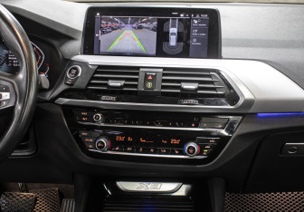 Подержанный автомобиль BMW X3 2019 года (15 фото)