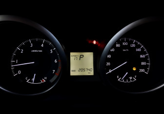 Подержанный автомобиль Toyota Land Cruiser Prado 2016 года (13 фото)