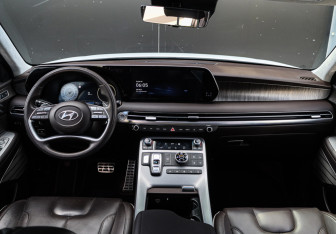 Подержанный автомобиль Hyundai Palisade 2022 года (17 фото)