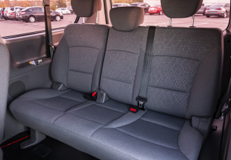 Подержанный автомобиль Hyundai H-1 2020 года (17 фото)