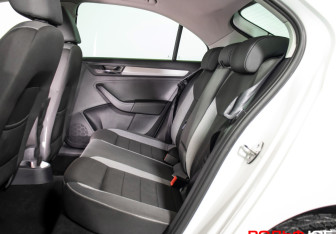 Подержанный автомобиль Skoda Rapid Liftback 2019 года (10 фото)