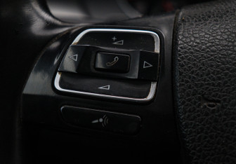 Подержанный автомобиль Volkswagen Passat Sedan 2012 года (18 фото)