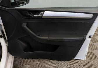 Подержанный автомобиль Skoda Rapid Liftback 2019 года (21 фото)