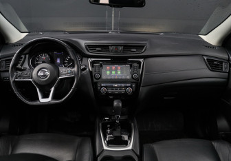 Подержанный автомобиль Nissan Qashqai 2021 года (10 фото)